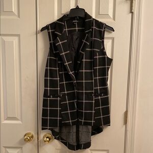 Black and White Plaid Sleeveless Blazer